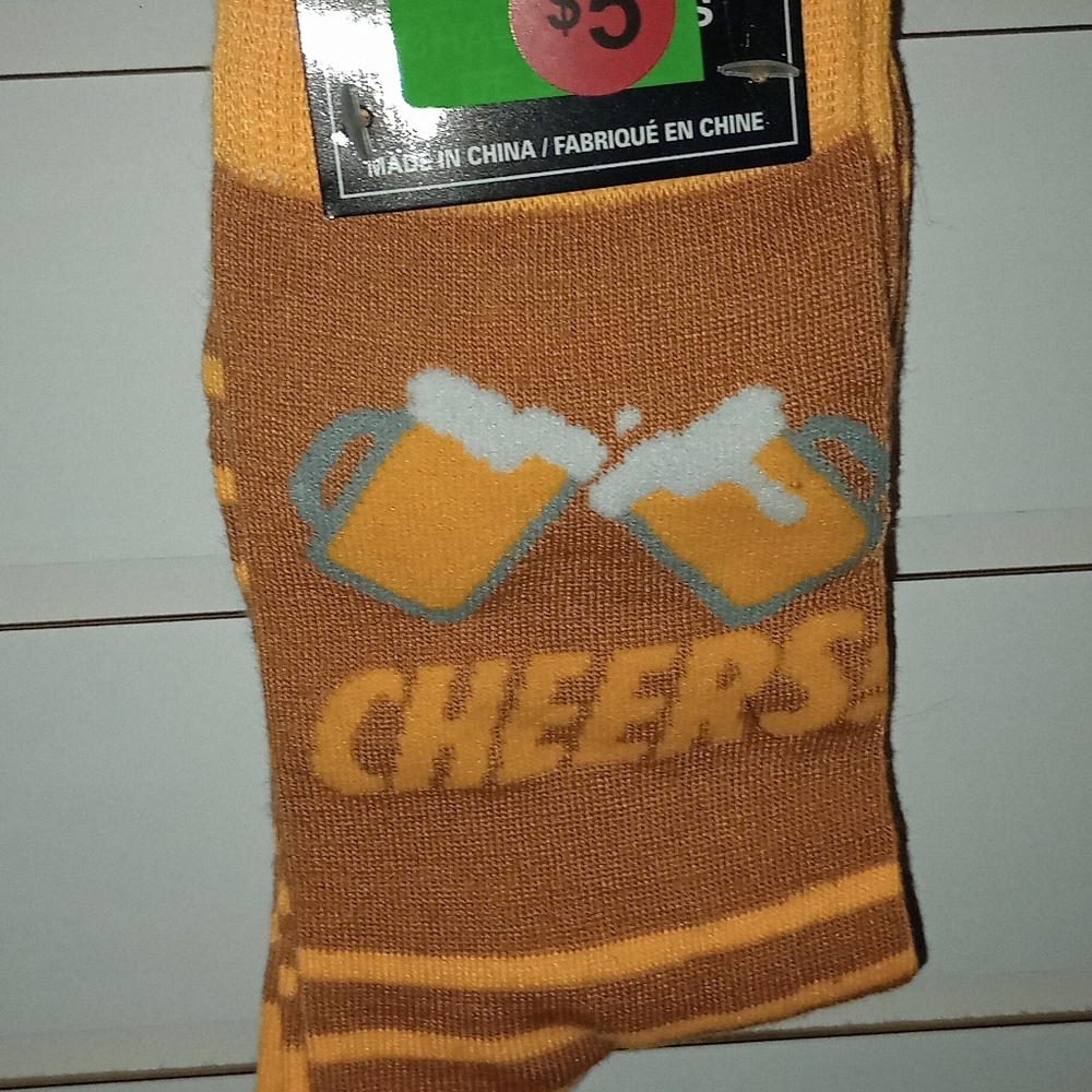 Socks with Cheers for Beers